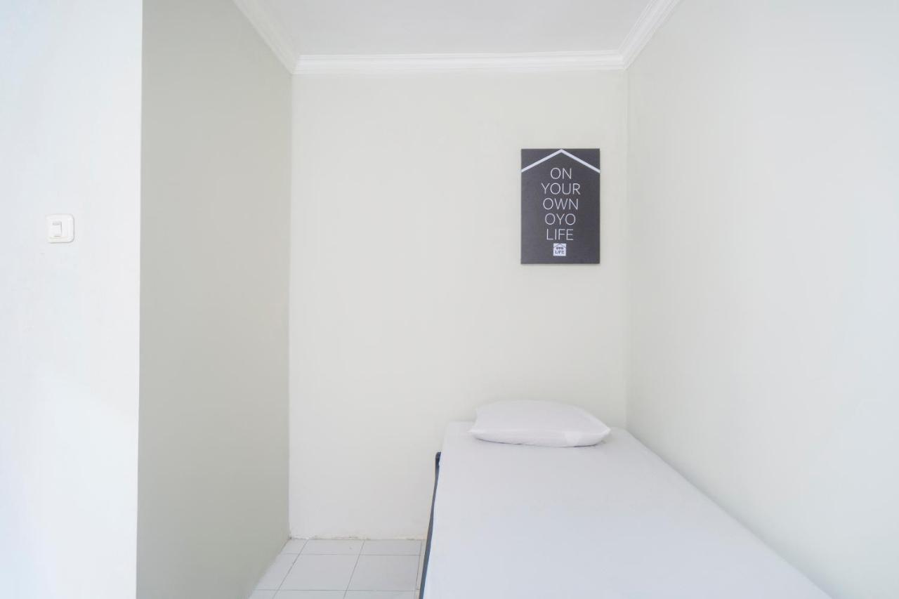 Oyo Life 3034 Taman Melati Hotel Depok Eksteriør billede