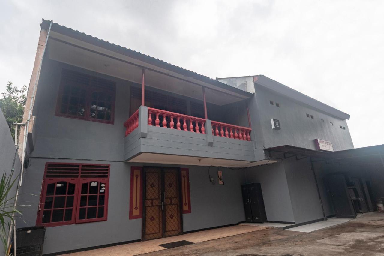 Oyo Life 3034 Taman Melati Hotel Depok Eksteriør billede
